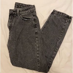 women’s black denim jeans